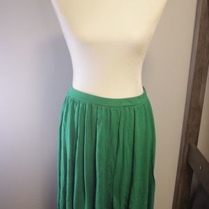 Green skirt high and low size small